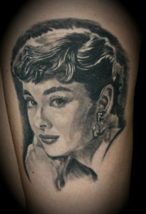 Tattoo Portrait Audrey Hepburn Frau