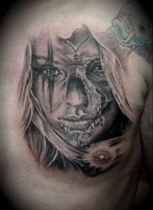 Tattoo Portrait Frau Tribal